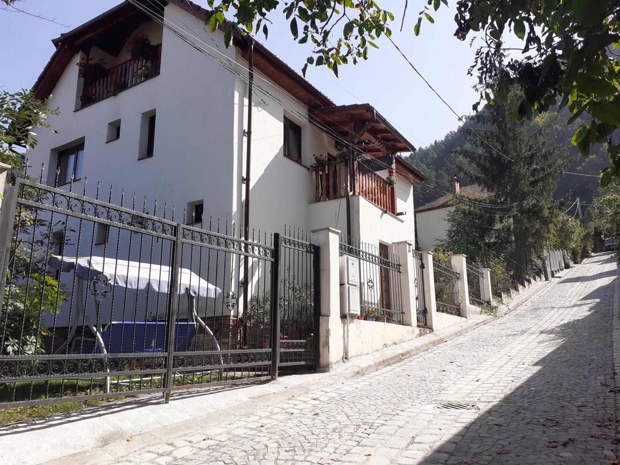 Apartamento R-House Braşov Exterior foto